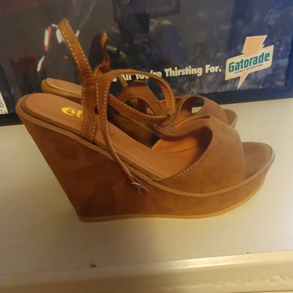 Rue 21 wedges